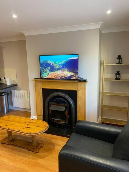 2 Bed Cosy Apartment In Heart Of Mullingar. Exterior foto